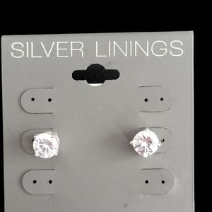Stud fashion earrings new